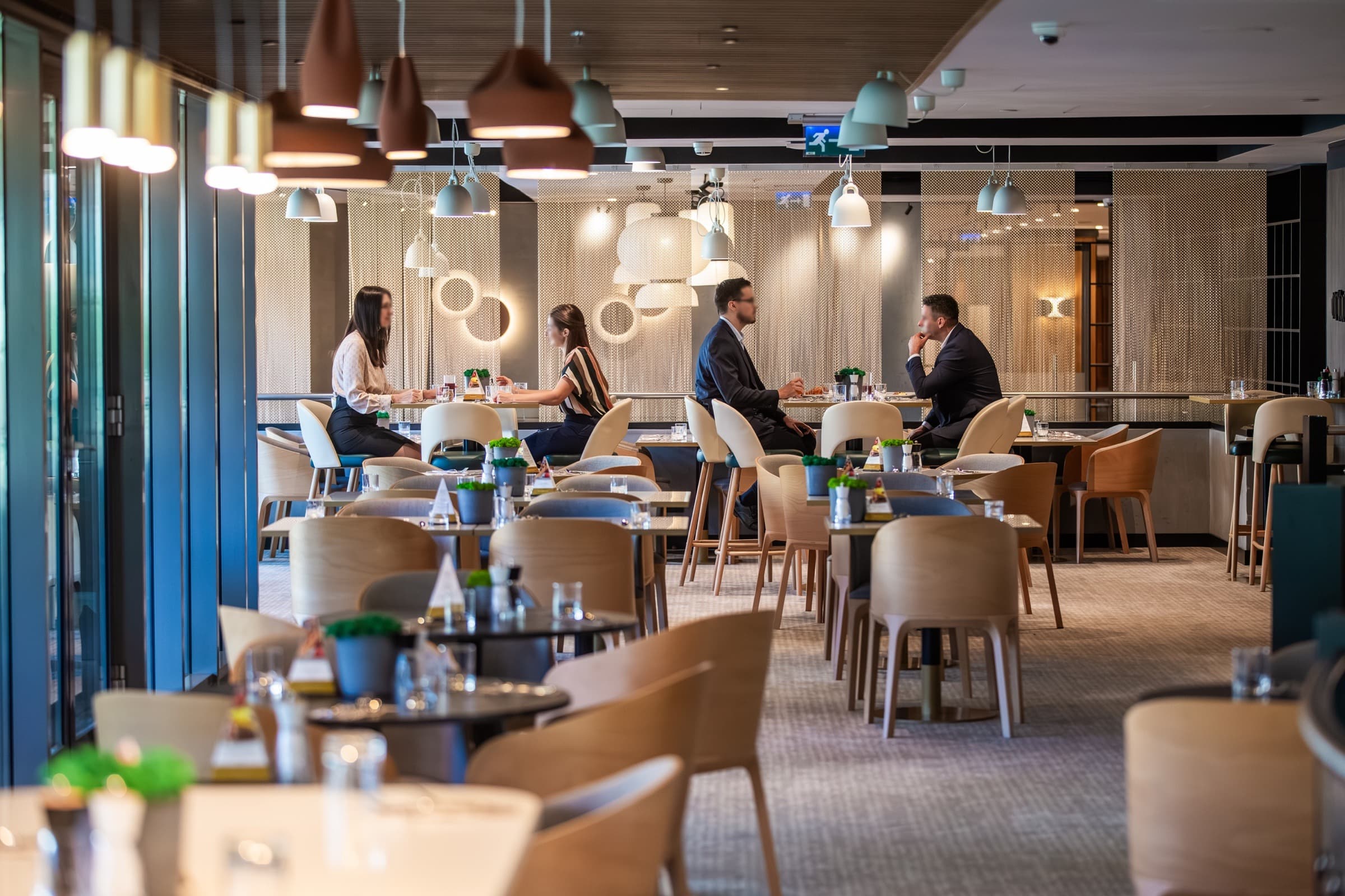 The restaurant of the Crowne Plaza Budapest.