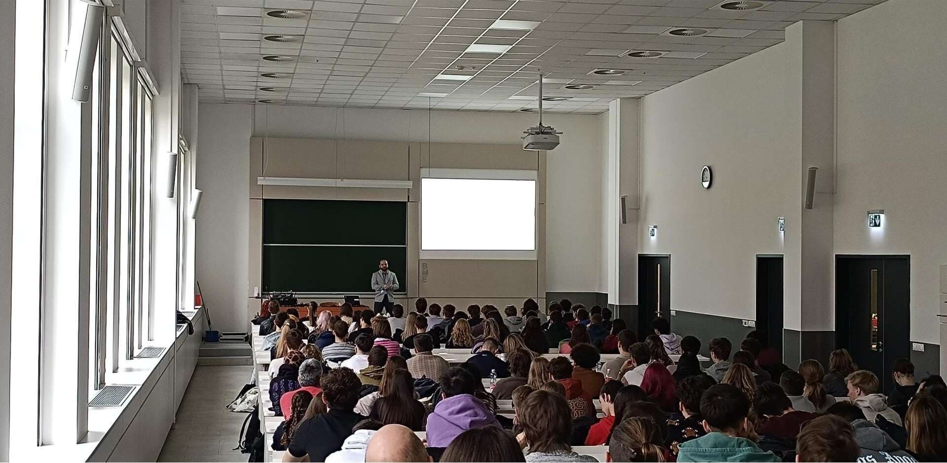 Tudásátadás a jövő generációinak: Együtt formáljuk a holnapot