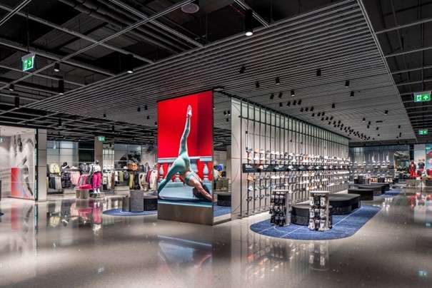 A régió legnagyobb márkaboltját nyitja a Nike a Westendben